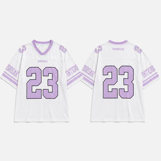 เสื้อยืดผู้หญิงโอเวอร์ไซส์ เบอร์ 23 คอวีแขนสั้น ทรงหลวม สไตล์สปอร์ตแฟชั่น เทรนด์ปี 2026