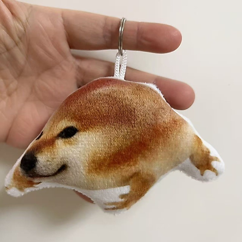 ตลก Cheems สุนัขมีเสียงพวงกุญแจตุ๊กตาการ์ตูน Meme Plush กระเป๋าเป้สะพายหลังจี้