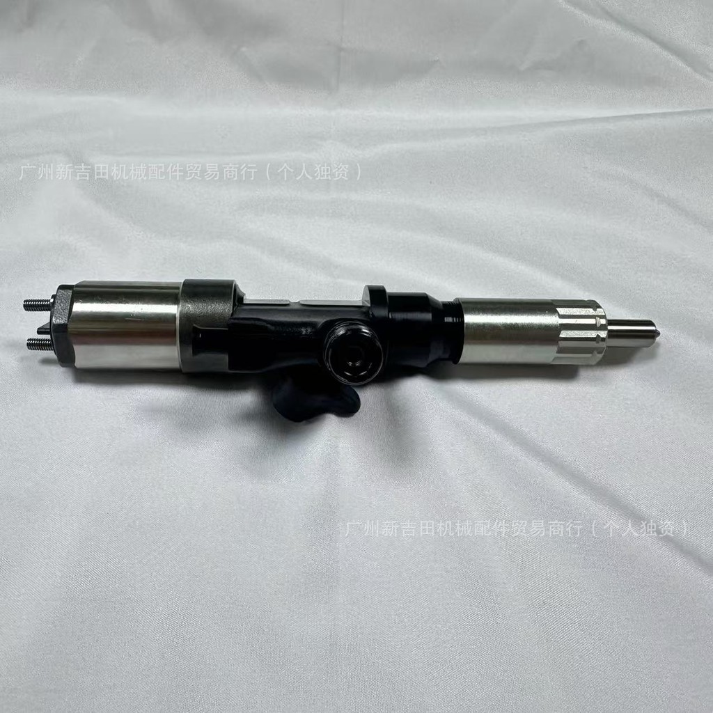 เครื่องยนต์รถขุด Isuzu 6HK1 4HK1 ไฟฟ้าการติดตั้งการสื่อสารหัวฉีดน้ํามันเชื้อเพลิง 4JJ1 6BG1 6UZ1 6WG