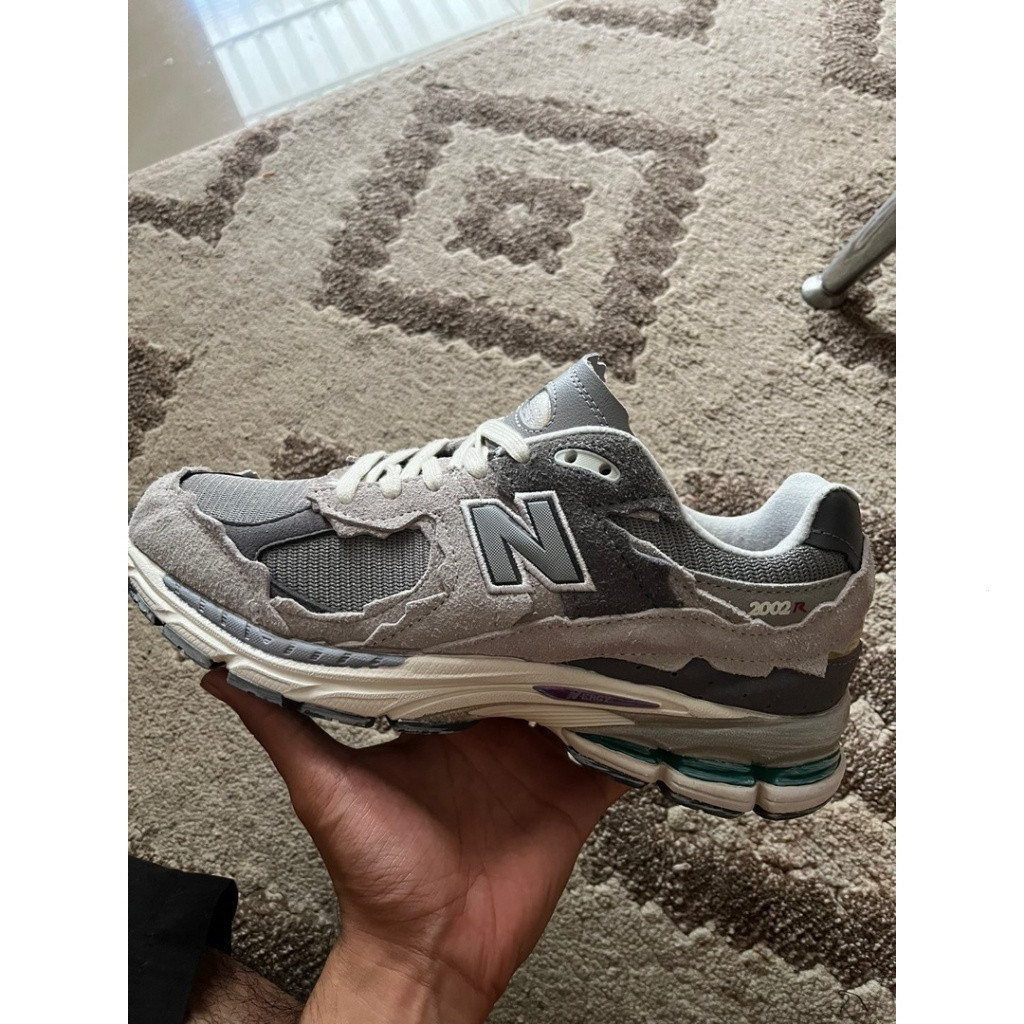 รองเท้าวิ่ง Balance 2002R แบบ Rain Cloud พร้อมแพ็กเกจป้องกัน M2002RDA