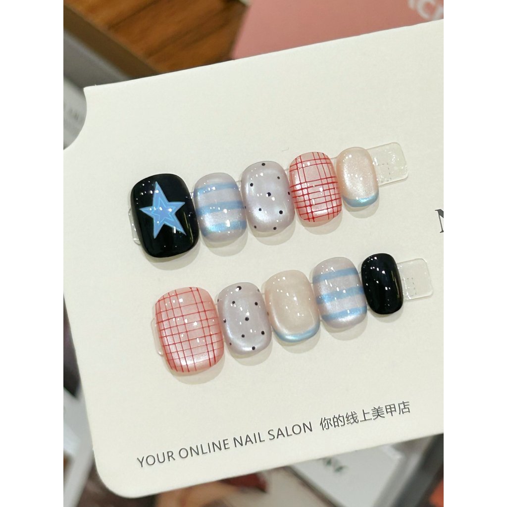 ✨พร้อมส่งไทย✨ เล็บปลอมพร้อมติด โทนนู้ดขับผิว สั้นกุด สีฟ้า ดาว น่ารัก สไตล์เกาหลี 10 ชิ้น แยกไซส์ M S XS ฟรีกาวสิลิโคน