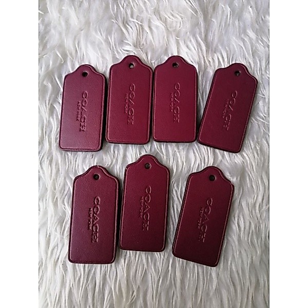 🇺🇲🇺🇲 แท๊ค Size XL สีแดงม่วง Red Purple Coach Tag ป้ายแท๊คห้อยกระเป๋า Coach Vintage Hangtag Keyring Burgandy color