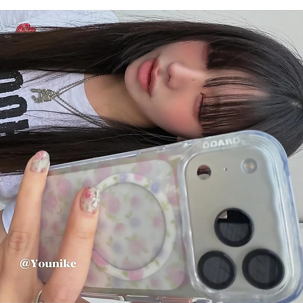 Chic สไตล์เกาหลี ins Ouni สไตล์เดียวกันอารมณ์ดอกไม้หวานเหมาะสําหรับ iphone17pro/17promax เคสป้องกัน Apple 16 เคสโทรศัพท์ 16promax เคสป้องกัน 15/13/14 เคส 11/12/12promax