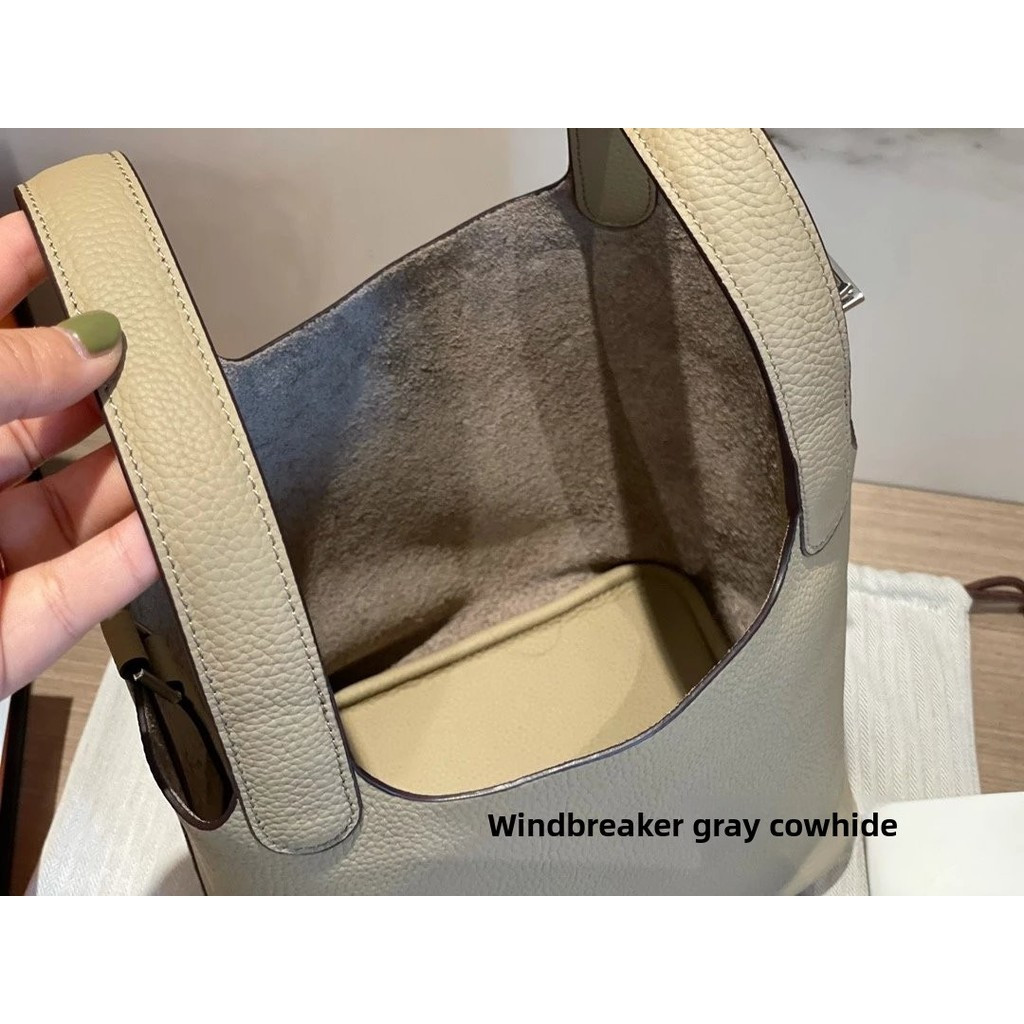 HERMES HERMES HERMES ตะกร้าผักกระเป๋าหญิงหนังแท้กระเป๋าหญิงกระเป๋าสะพายกระเป๋าถังแบบพกพา