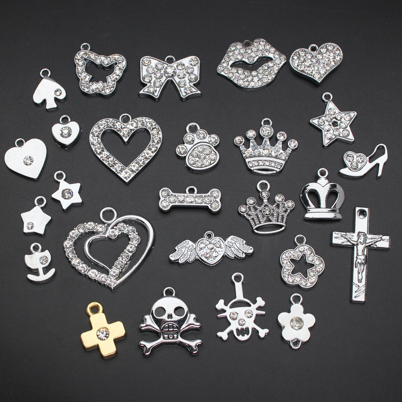 เครื่องประดับRhineStone สำหรับทำสร้อยข้อมือ พวงกุญแจ และสร้อยค่างั้นกล้อง