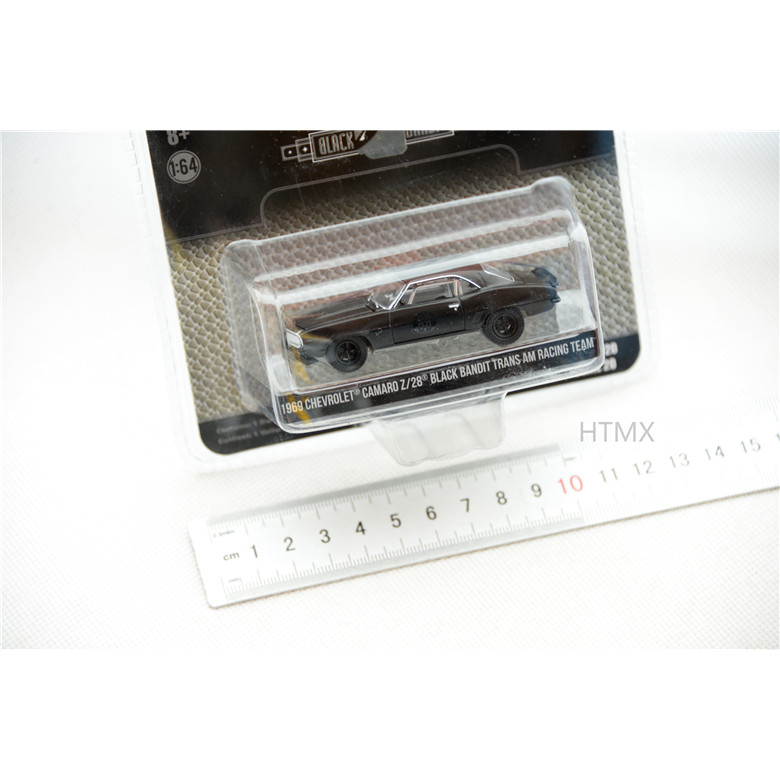 โมเดลรถสีเขียว 1/64 Green Gang Series 23-1969 Chevrolet Camaro Z/28 Black Version