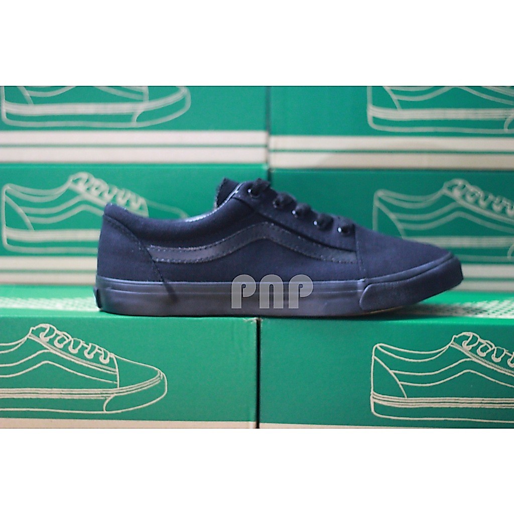 ผ้าใบ รองเท้า V7  มาแชร์ Mashare ทรงคล้ายแวน โอสคูล old skool สีดำล้วน