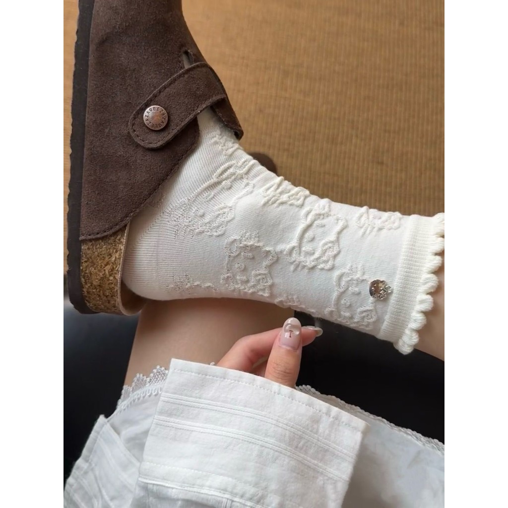 ฤดูใบไม้ร่วงสไตล์ KT Cat สบาย Breathable Anti-Slip ถุงเท้าผู้หญิงลูกไม้ Pile ถุงเท้าการ์ตูนจี้ญี่ปุ่นน่ารักถุงเท้ากลางหลอด