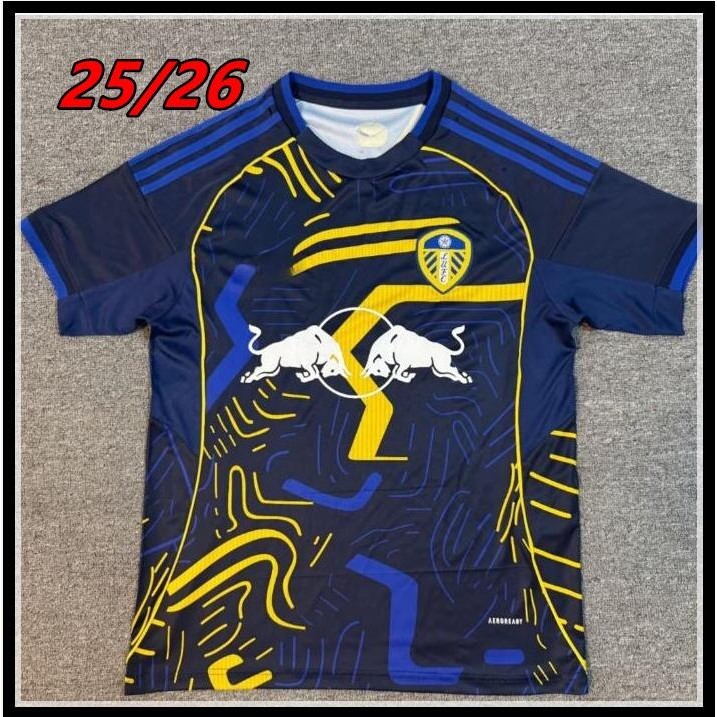 S-XXL 25-26 Leeds United Concept แขนสั้นพัดลมฟุตบอลแจ็คเก็ตรอบคอใหม่แห้งเร็วผู้ใหญ่ฟุตบอลชายการฝึกอบ