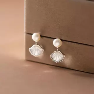Evie Earrings ต่างหูเงินแท้ S925 [MERCELO]