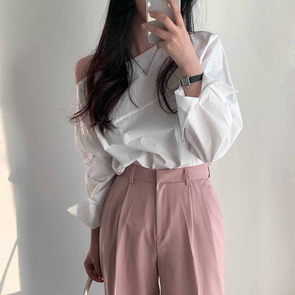 CHILI#เสื้อเชิ้ตแขนยาวสไตล์เกาหลีฤดูใบไม้ร่วงสำหรับผู้หญิง ดีไซน์เฉพาะตัว เปิดไหล่ข้างเดียวหลวมและใช้งานได้หลากหลาย#W645