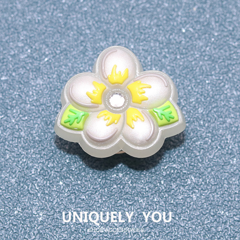 รองเท้าอุปกรณ์เสริม Shoe Charms Shining แบบหัวเข็มขัด สำหรับแต่งสไตล์ DIY และให้ความbling trendiness ราคา ถูกที่สุด ดีลบีเคเค แกลเลอรีภาพที่ 9