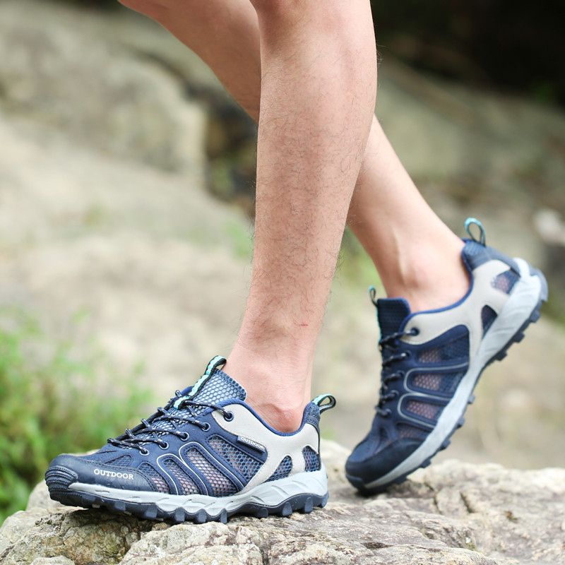 [Clearance] Outdoor Quick-Drying Creek-Tracking Shoes Men Wading Shoes Lightweight Men Women Breatha