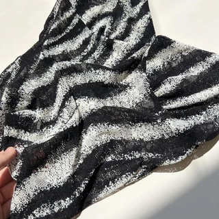77UNI Tank 7034 Zebra-stripe suspender เสื้อสายเดี่ยวลายม้าลายสีดำผ้าซีทรู ช่วงอกผ้า2ชั้น