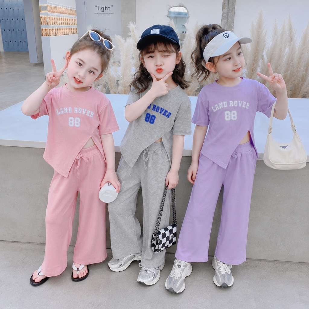มาใหม่🎆 ชุดเซ็ทเสื้อแขนสั้น+กางเกงขายาว แฟชั่นสำหรับเด็ก เนื้อผ้าใส่สบาย ระบายอากาศได้ดี🎆