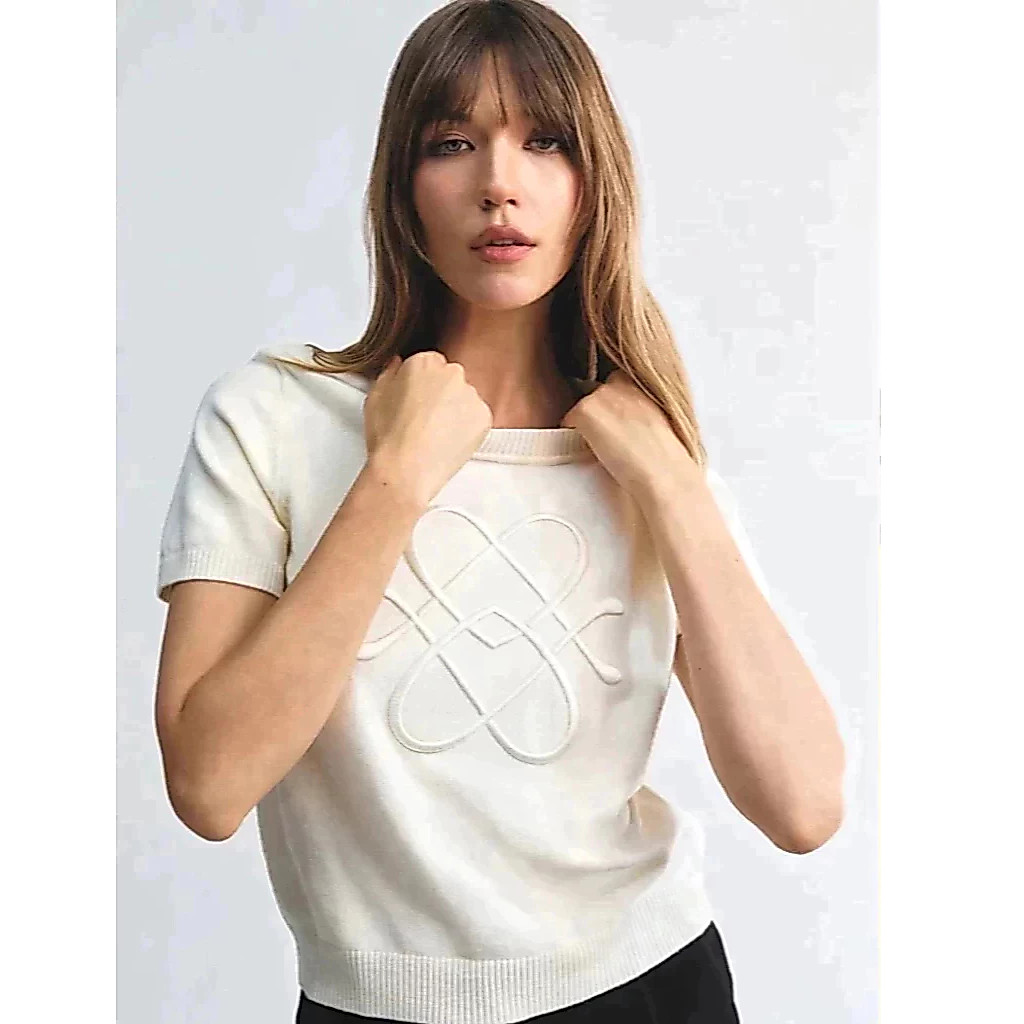 [Pomelo] เสื้อถักปักลาย / Embroidered Knit Top