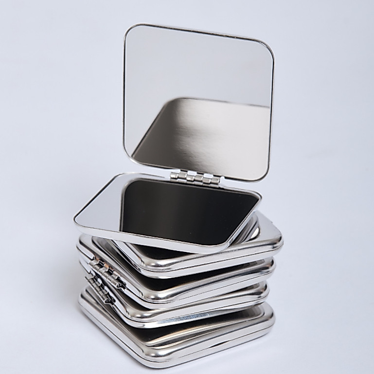 earika.earrings - classic compact mirror กระจกสี่เหลี่ยม ขอบมน สีเงิน สแตนเลส