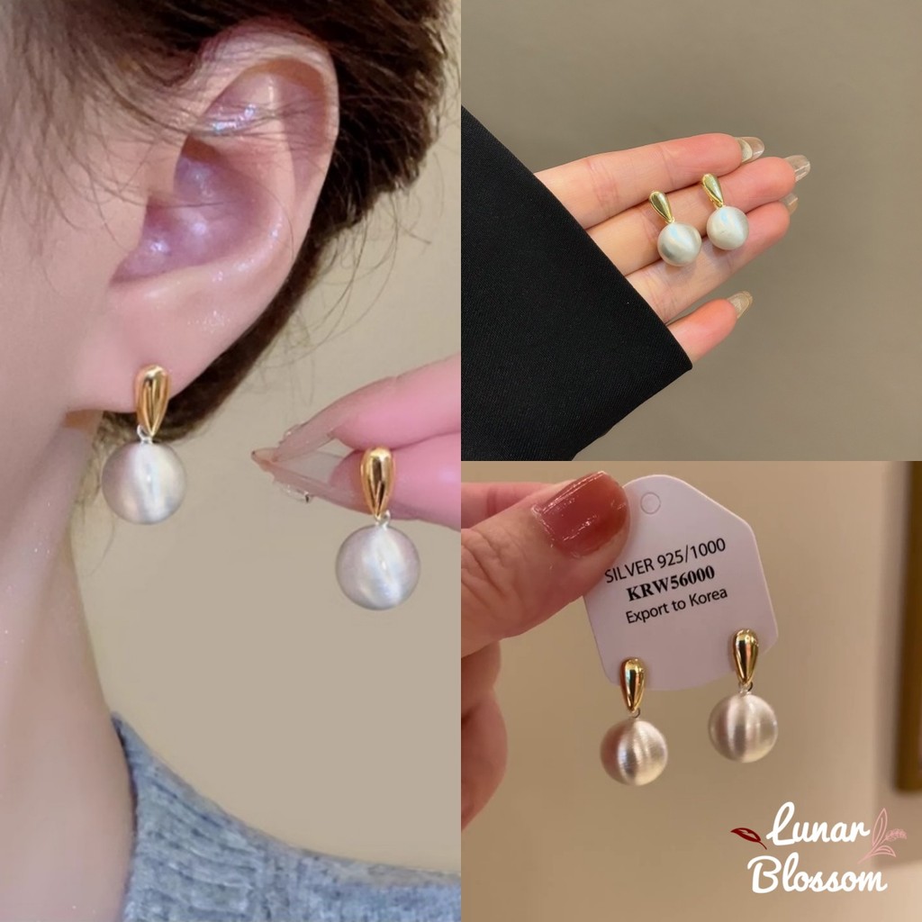 Lunar Blossom 💕💕 earrings จี้ไข่มุกฝ้า ดีไซน์ระดับไฮเอนด์ คุณภาพดีและราคาถูก เรียบง่ายและมีสไตล์ ส่งไวจากไทย