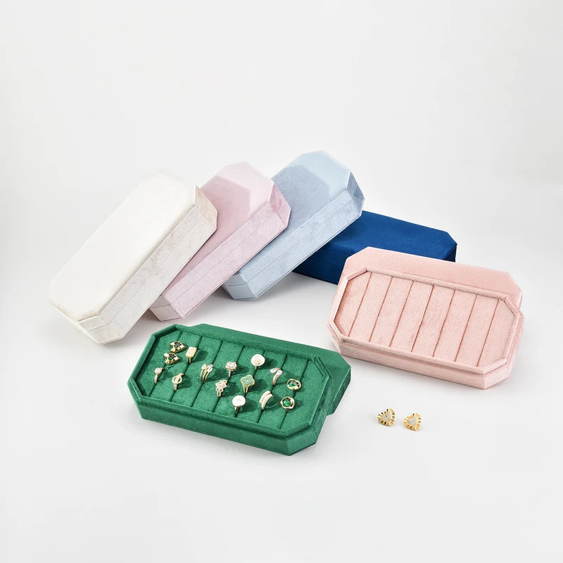 ขายส่ง กํามะหยี่ผู้ถือแหวนคอนเทนเนอร์นิ้วมือโลโก้ที่กําหนดเองเครื่องประดับถาดพร้อมฝาปิดแหวนกรณี Jewe