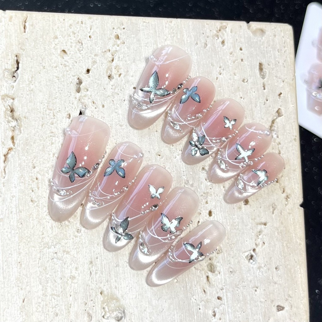 HANDMADE + กาวฟรีArtificial Nail Blue Cats Eye Butterfly Light Luxury Blush Phototherapy แพทช์เล็บปลอมกดบนเล็บนํากลับมาใช้ใหม่