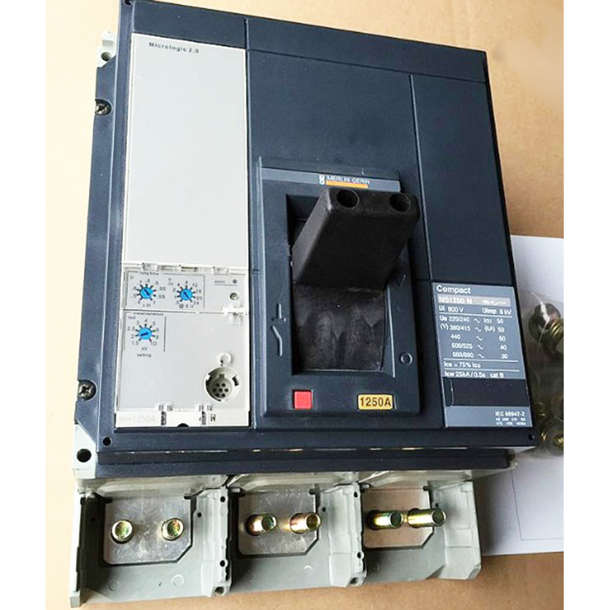 Schneider เปลือกพลาสติก Circuit Breaker NS800N 3P 800A 1000A1250A1600A สวิทช์สินค้าคงคลัง MIC2.0