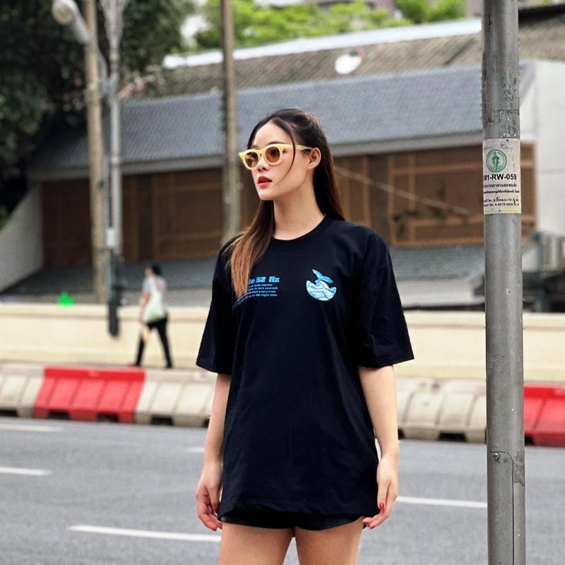 (พร้อมส่ง) เสื้อยืด Loneliest Whale 52 Hz - ผ้าคอตตอน