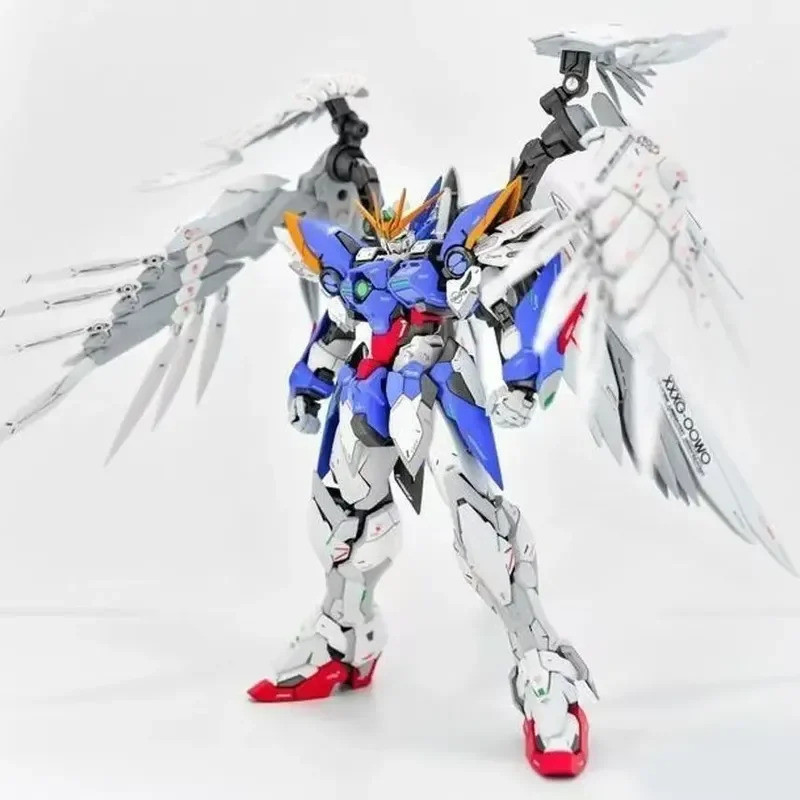 ในสต็อก Daban 8820 Mg1/100 Flying Wing Zero ชุด Decals และ Stand Assembly ที่จําเป็นของเล่นสะสม Acti