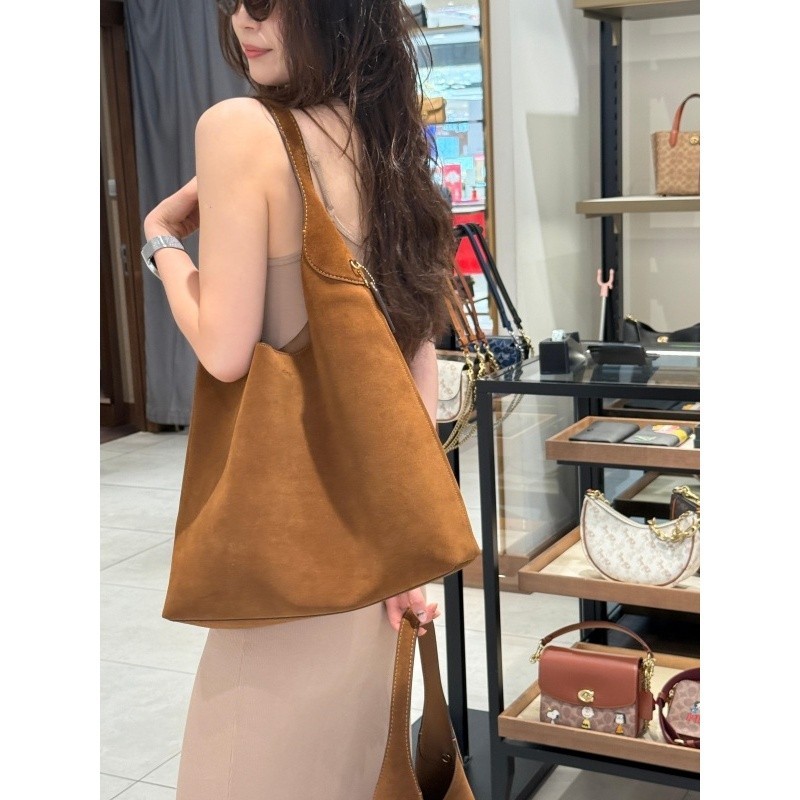 Shoulder Bag CU068 กระเป๋าผู้หญิง กระเป๋าสะพายไหล่ ทรงฮอบโบ้ มีหูหิ้ว V7W99UI53