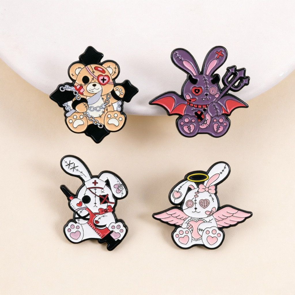 Gothic Devil Angel Bunny Bear เคลือบ Pin Kawaii Punk Theme ตุ๊กตาออกแบบการ์ตูนเข็มกลัดเสื้อผ้ากระเป๋าเป้สะพายหลังอุปกรณ์เสริมของขวัญ