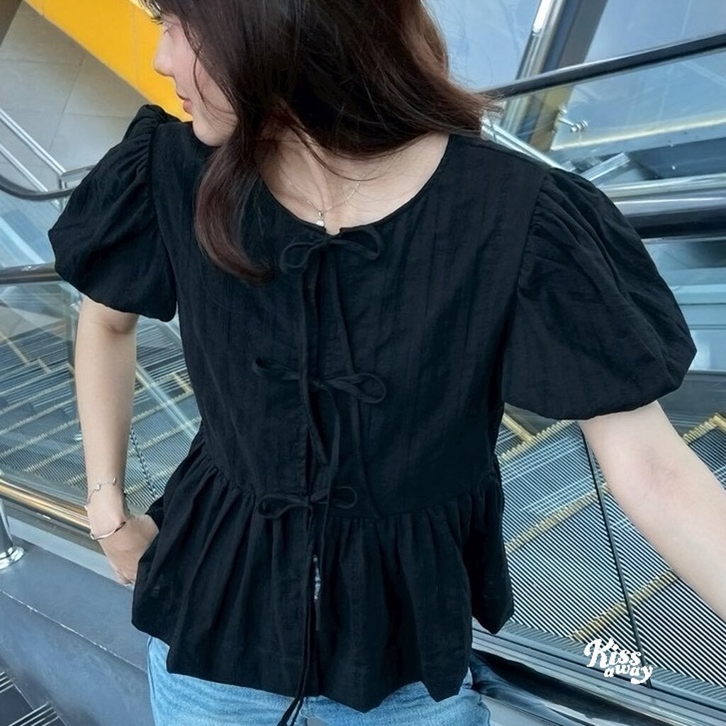 Wendé (Size M อกไม่เกิน 36-38) เสื้อผ้าฝ้ายทรงพอง ผูกโบว์หน้า ลายทาง สีหวานมากแม่! ใส่แล้วรอดทุกงาน เข้ากับทุกสไตล์(S...