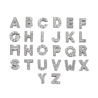 10pcs 8mm โลหะผสมสีเงินเงางาม rhinestone กับรูตัวอักษรภาษาอังกฤษลูกปัดทำด้วยมือ DIY เครื่องประดับทำอุปกรณ์เสริม