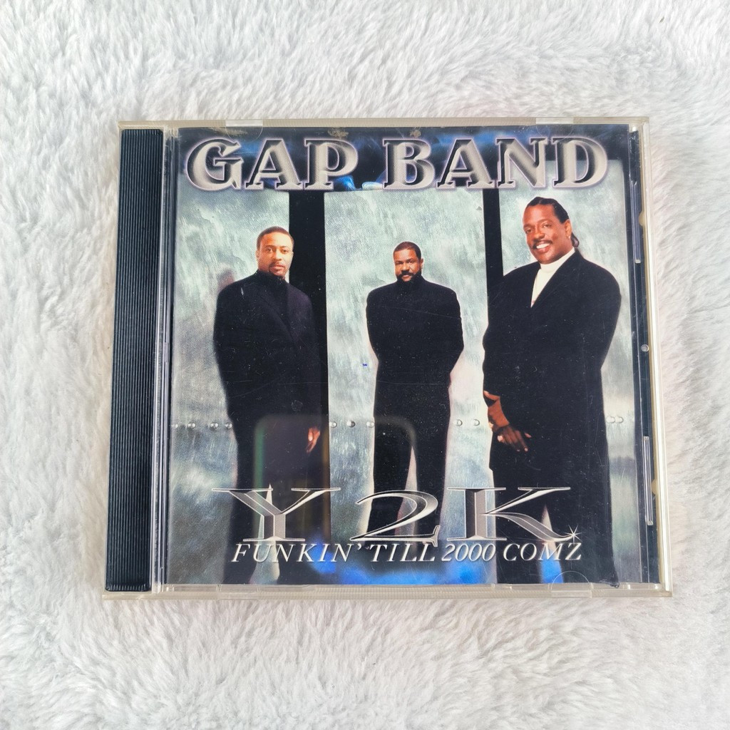 Z627 อัลบั้มซีดี The Gap Band Y2k C0103
