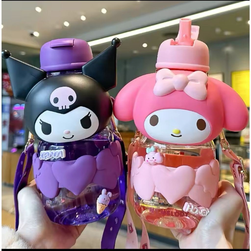 SANRIO DRINKING BOTTLENAK KUROMI MELODY CINMONROLL MOTIF ขนาด 850ML ฟรีสายรัดยาว 2D & 3D สติ๊กเกอร์ 