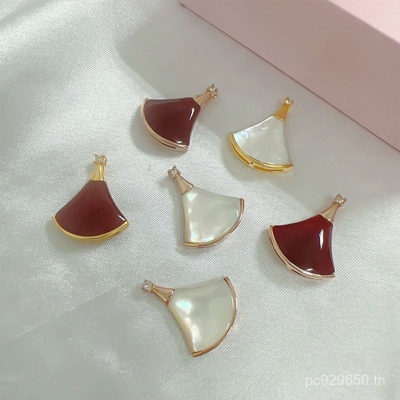 สร้อยคอมากกว่าจี้ Au750 สีโรสโกลด์ สำหรับผู้หญิง