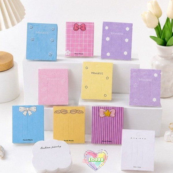 888แป้นกระดาษติดกิ๊บ แป้นกิ๊บ แผงกิ๊บ สีขาว มีลาย ลายน่ารัก สีพาลเทล100แผ่