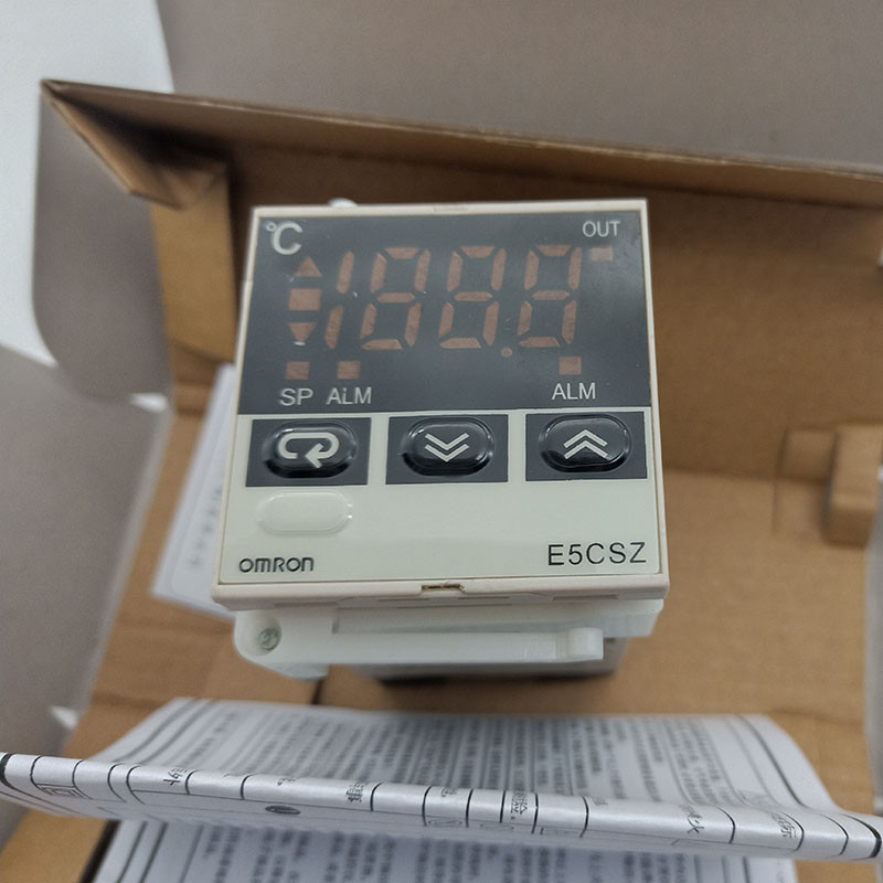 เทอร์โมเทอร์โมสตัท E5CSZ-R1T E5CSZ-Q1T สต็อกพร้อม