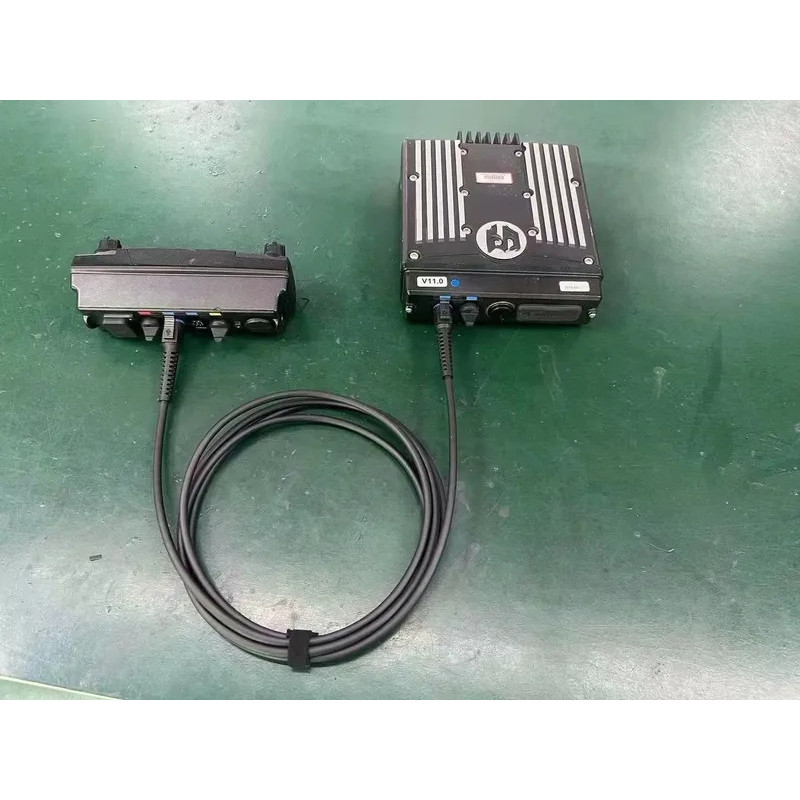 HKN6169B แผงด้านหน้า Seperate Remote Head สําหรับ Motorola XTL2500 XTL5000 APX6500 APX7500 ฯลฯ OEM