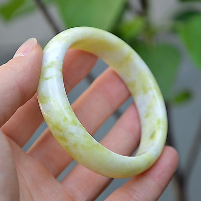 สร้อยข้อมือหยก Lantian ธรรมชาติที่สวยหรูสไตล์ผู้หญิงสำหรับคุณแม่