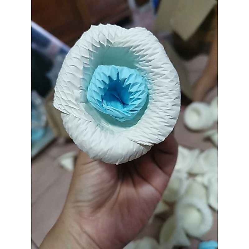 ดอกไม้​จันทน์​ปักหรีด กลีบถนอมไส้สี ก้านไม้6