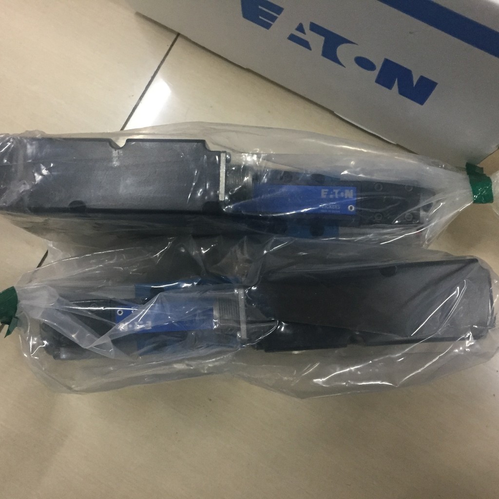 02-352840KBDG4V-5-33C30N-Z-M1-PE7-H7-10 วาล์วขนาด Wagges