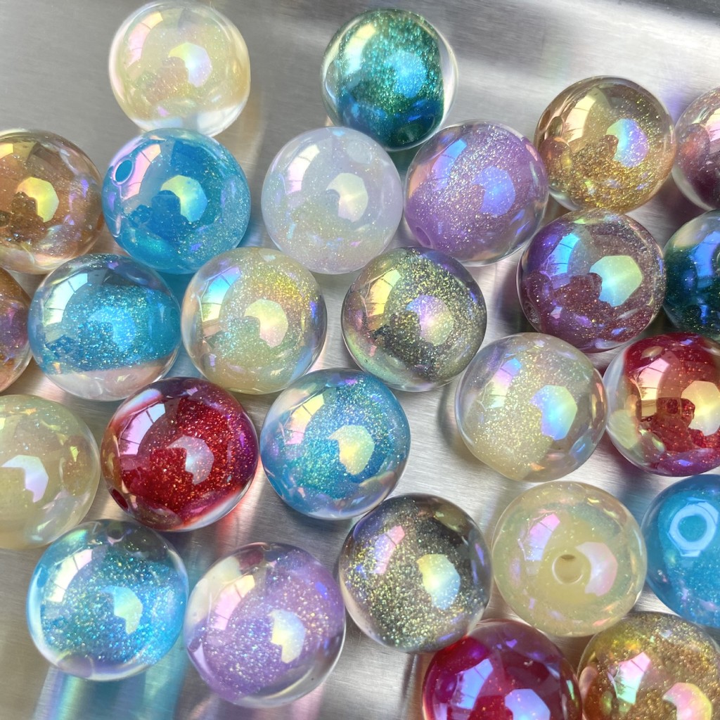 สร้อยข้อมือและพวงกุญแจ DIY ตกแต่งด้วยลูกปัดหัวใจ UV กะเพโรฟิลา และตาแมวน่ารัก เหมาะสำหรับโทรศัพท์มือถือและเครื่องประดับอื่น ๆ