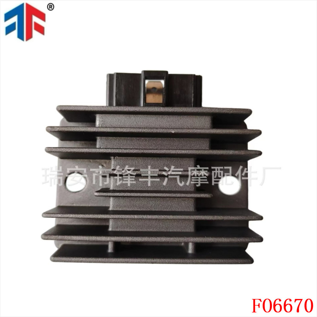 Rectifier เหมาะสําหรับ RVT1000R RC51 00-01 SH561-12 31600-KG1-920