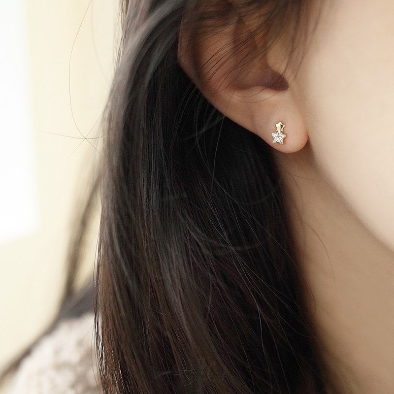 Suwann.na [ราคาต่อคู่] ต่างหู ต่างหูเงินแท้ ดาวทอง
