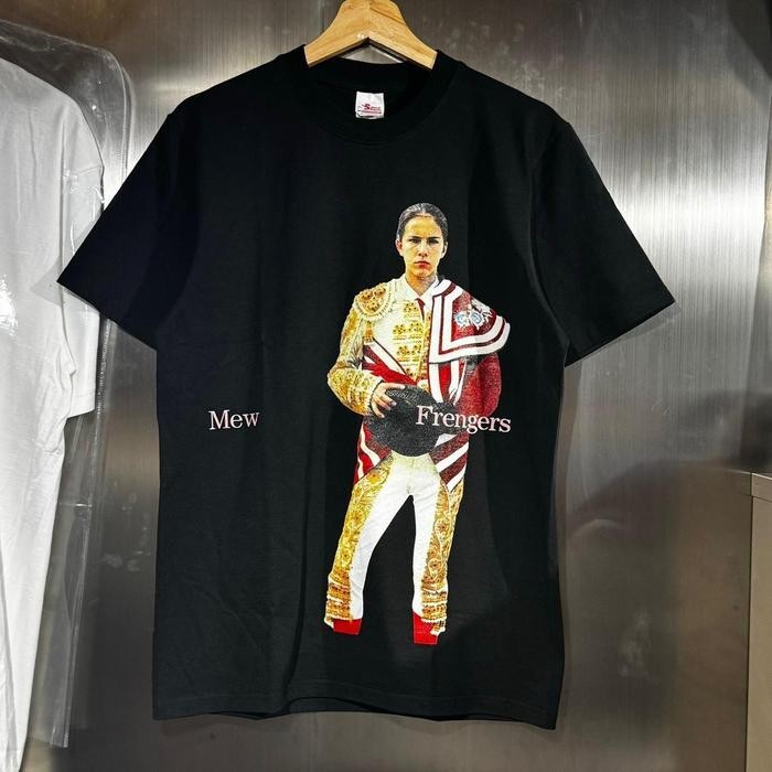 HOT MEW FRENGERS - NOT QUITE FRIENDS BUT ไม่ใช่ QUITE STRANGERS สีดํา - M