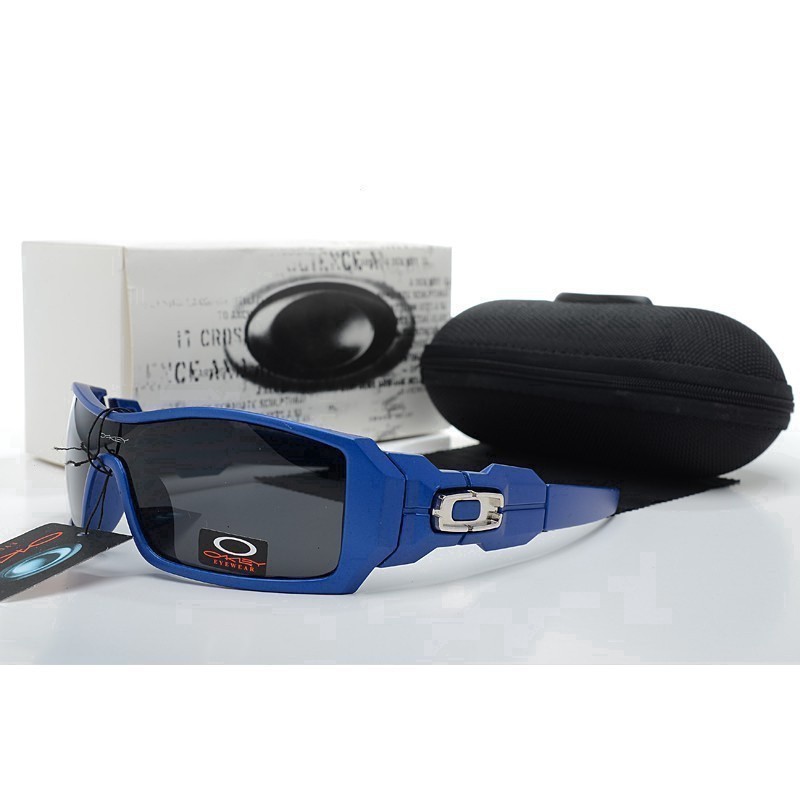 แว่นกันแดดOakley สีดำและน้ำเงิน