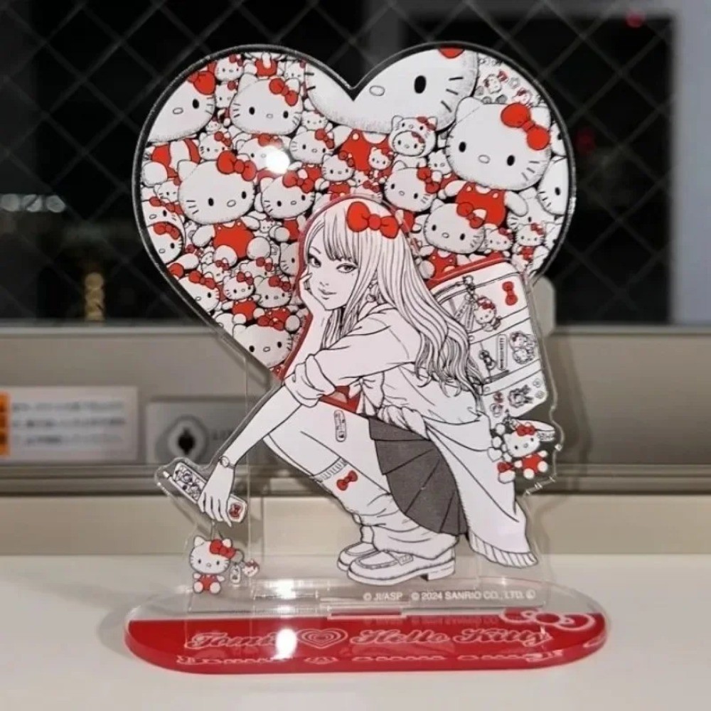 Tomie & Hello kitty ป้ายยืนอะคริลิค Junji Ito อุปกรณ์ต่อพ่วงอะนิเมะออกแบบร่วมพกพาสะดวกพวงกุญแจน่ารัก