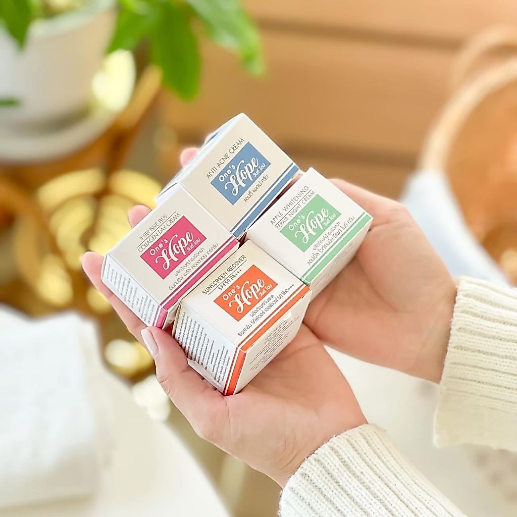 ครีมวันส์โฮป 4 สูตร ขนาด10g. ผลิตภัณฑ์กันแดด เดย์ครีม&ไนท์ครีม ครีมออร์แกนิกบำรุงผิวหน้า One's hope