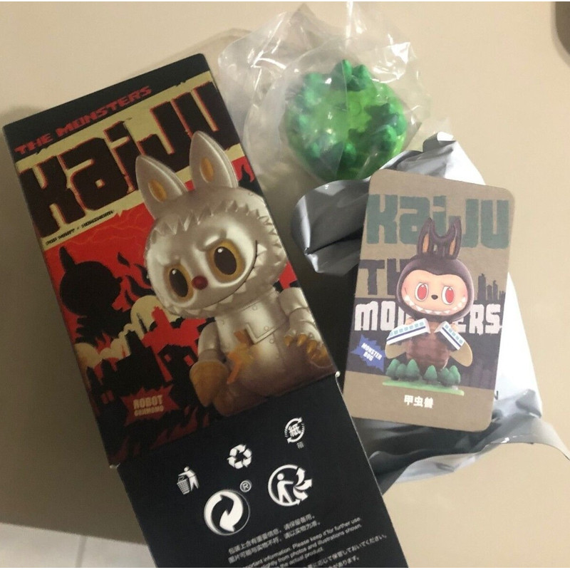 Pop Mart LABUBU KAIJU MONSTER BUG มินิรูปตุ๊กตากล่องตาบอดมอนสเตอร์