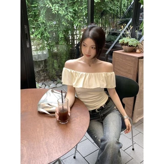 Hotgirl พร้อมส่ง เสื้อยืดปาดไหล่สั้นผู้หญิง เสื้อยืดแฟชั่นผู้หญิง อ่อนโยนแขนสั้น ดีไซน์เก๋ไก้และน่ารัก รุ่นใหม่ล่าสุด