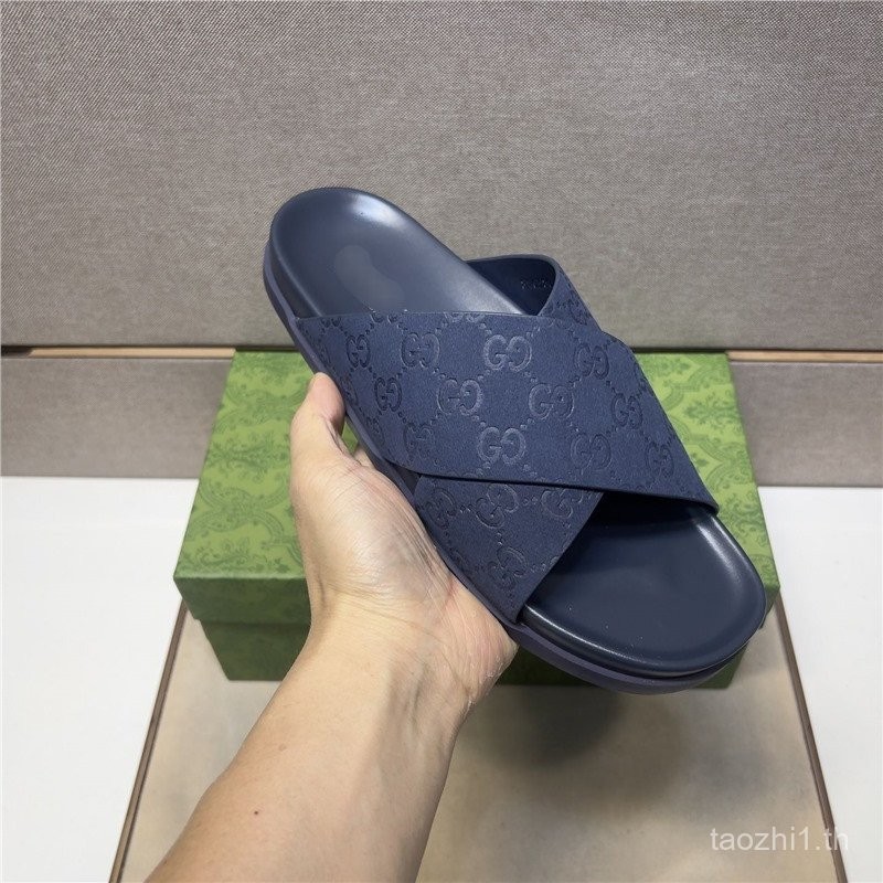 สถานีฤดูร้อนสไตล์ใหม่สวมใส่ด้านนอกแฟชั่นรองเท้าแตะลําลองผู้ชาย One-word Anti-slip หล่อชายหาด Simple T
